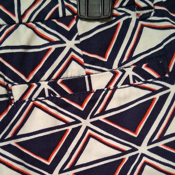 Merona Geometric Patterned Women's Shorts Size 10 - Picture 6 of 9